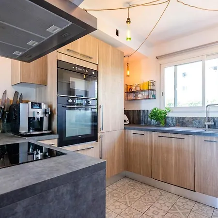 Luxurious Flat With Balcony Toulon