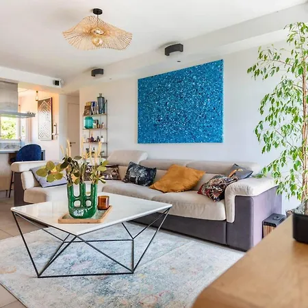 Luxurious Flat With Balcony Toulon