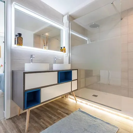 Luxurious Flat With Balcony Appartement *