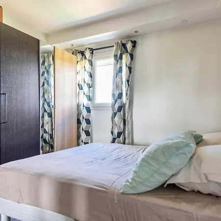 Luxurious Flat With Balcony Toulon